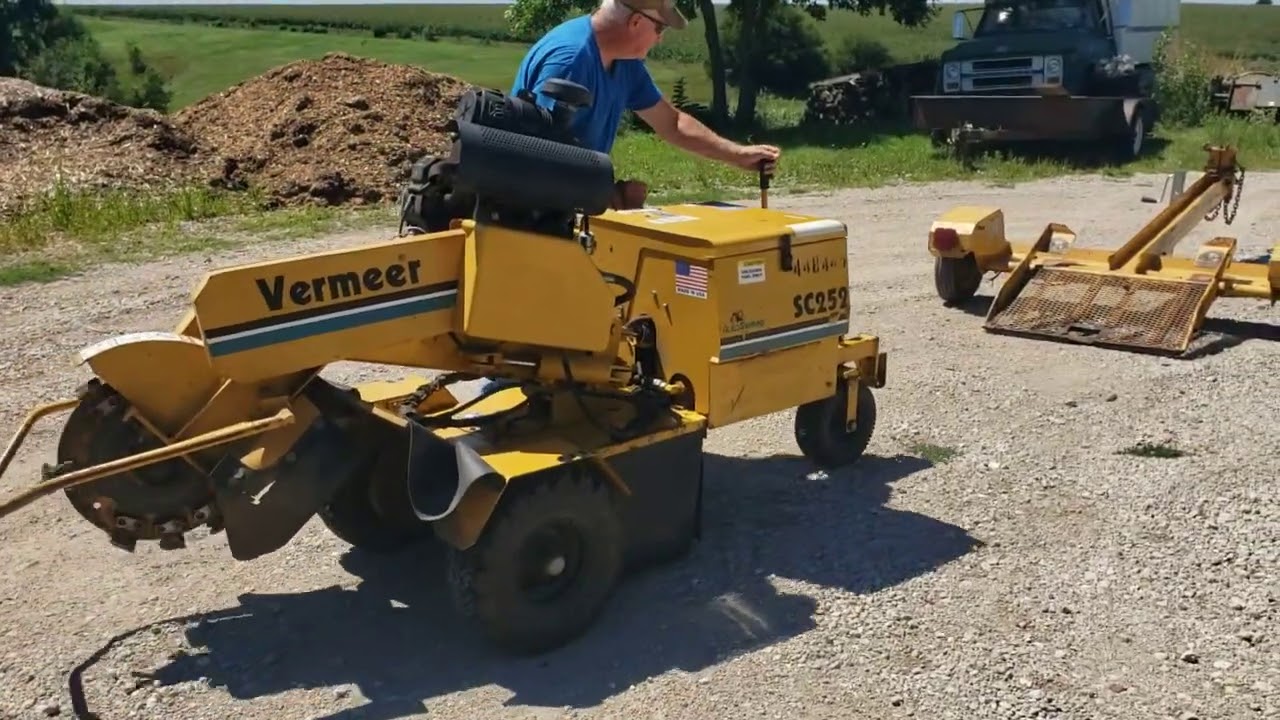 Vermeer Model SC252 Stump Grinder
