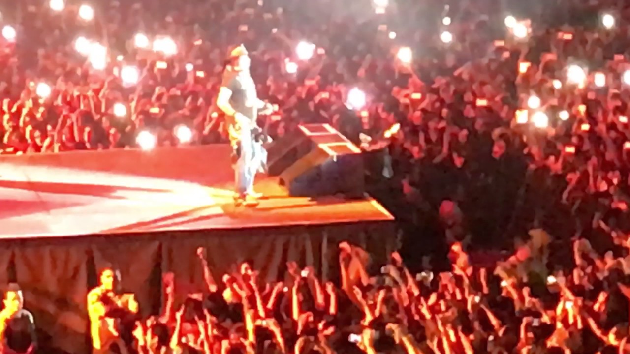 Guns N Roses - Its so Easy and Mr Browstone - Live Palacio de los Deportes CDMX 2016