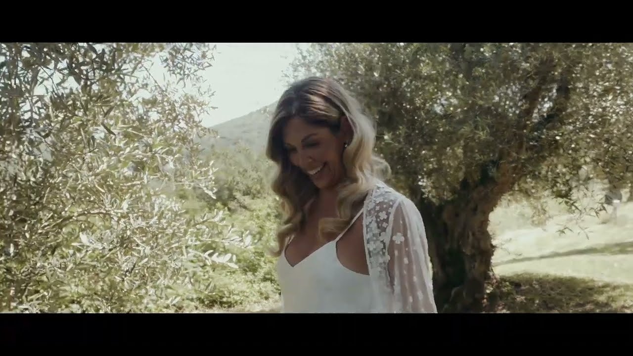 Romantic Countryside Wedding in Umbria | Bastia Creti Country Chic | WeddingItaly