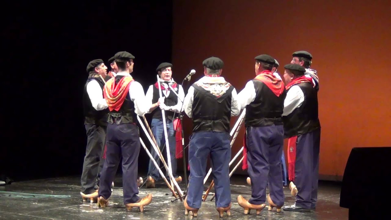 Al estilo de Campoo (IV) Ronda El Liguerucu de Fresno y Ronda La Esperanza de Requejo. por dc