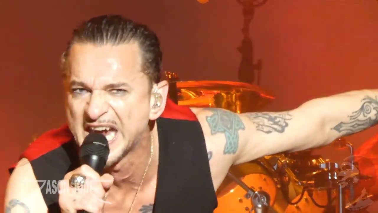Depeche Mode - A Pain That I'm Used To [HD] LIVE San Antonio 5/27/18