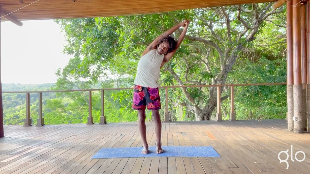Vinyasa Yoga To Refresh Your Back | 30 Min | Marc Laws II on Glo