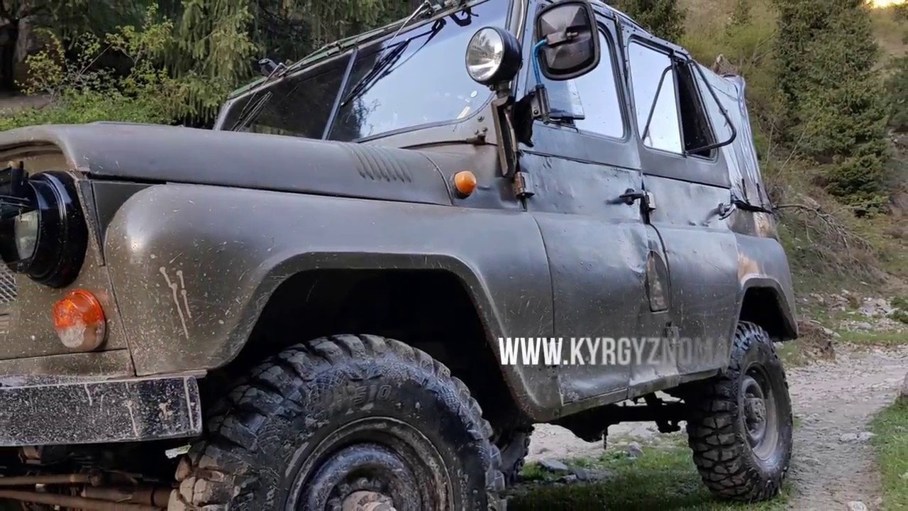 УАЗ-469. дядя Витя штурмует Алтын Арашан на своем вездеходе. Через лавину и завалы