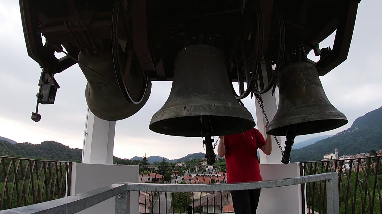 Scampanottata nel campanile di San Nicolò di Forgaria Nel Friuli (Udine)