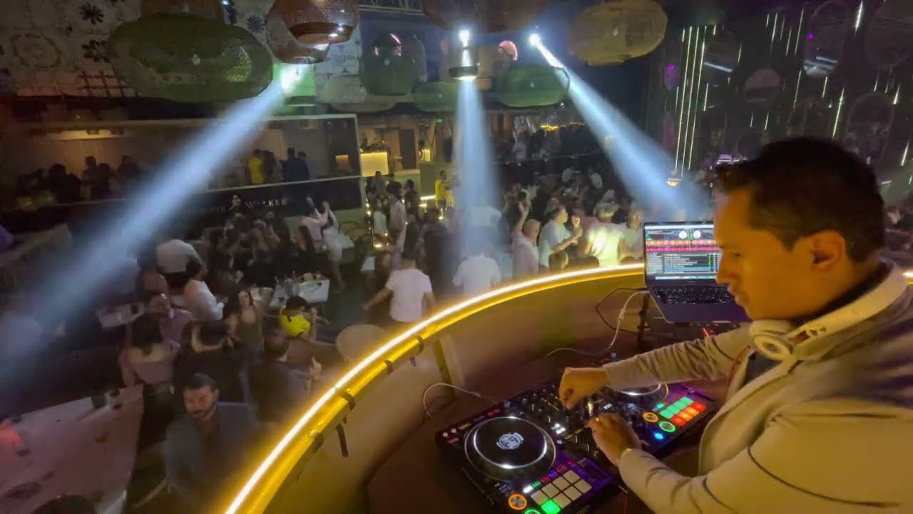 DJ Esteban Pérez at Bikina Club Quito Ecuador 🇪🇨 (25 NOV 2022)