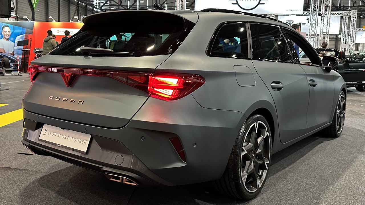 2025 Cupra Leon SportsTourer VZ e-HYBRID (272ps) | Exterior, Interior & Trunk