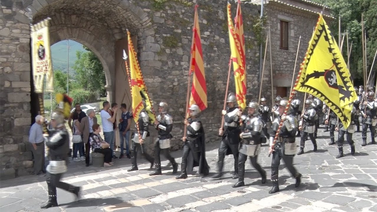 TG7 Basilicata Melfi. La Pentecoste: Corteo Storico