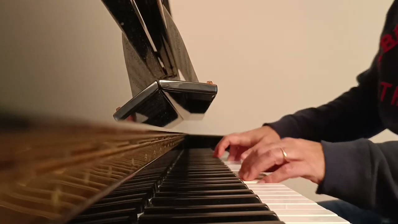 Ave Maria - Franz Schubert Piano Cover Alfa
