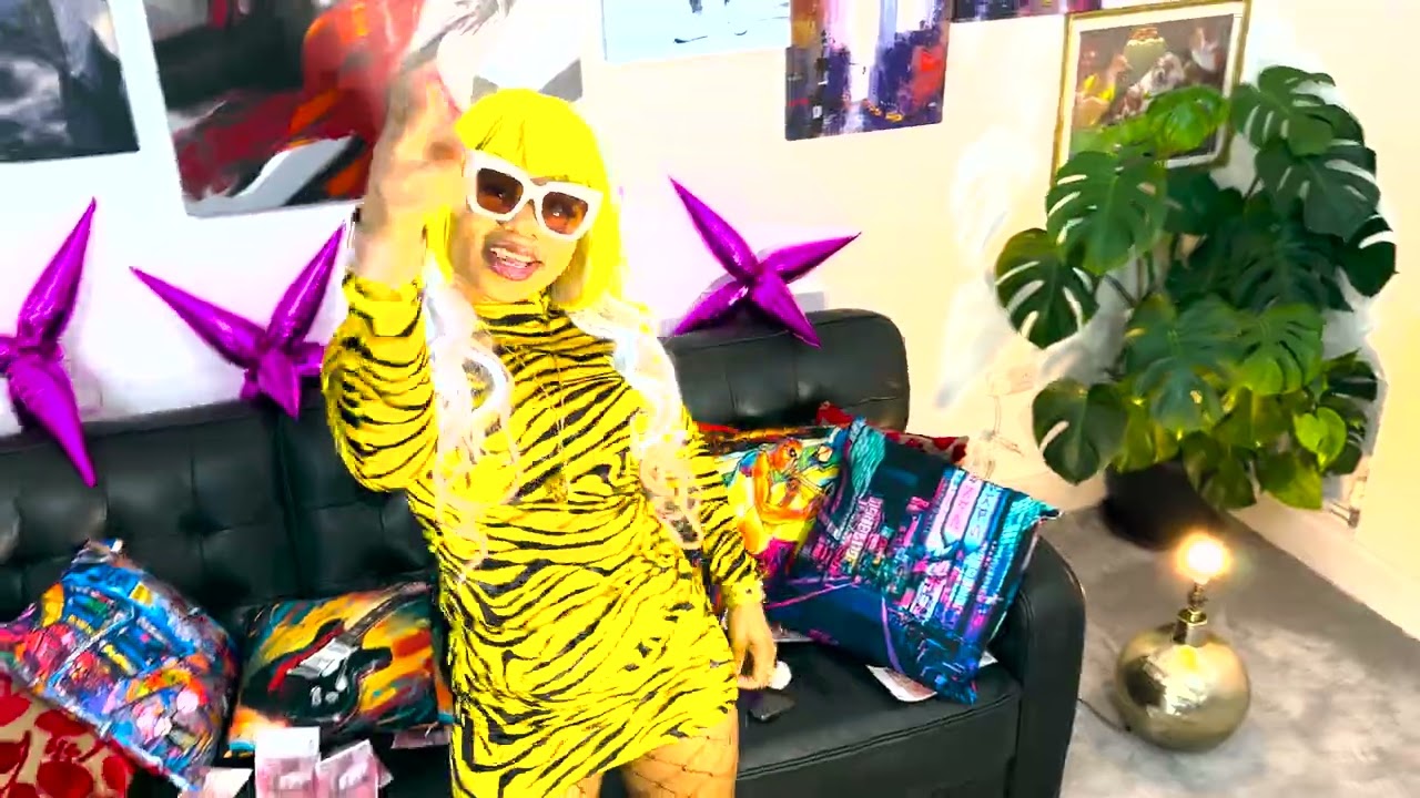 LADY BEE  - RICH AUNTIES OFFICIAL VIDEO BY RANKS FAMILY