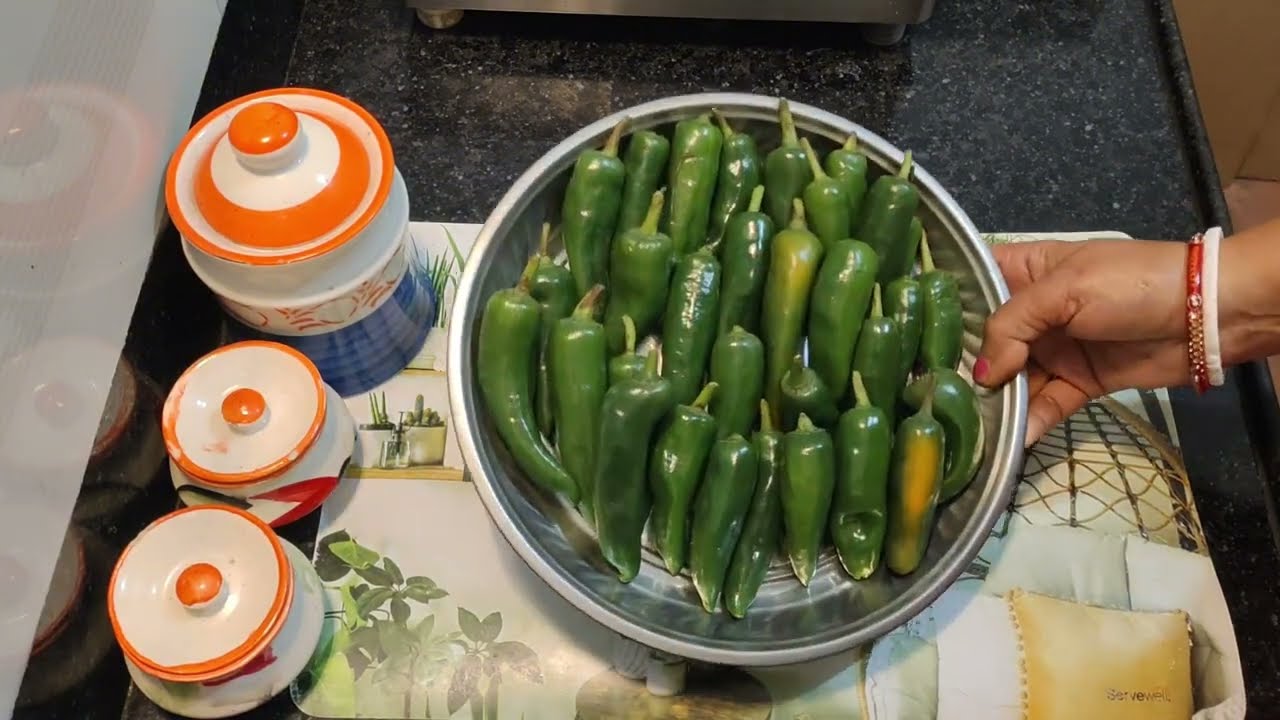 Bharua Mirch Achar Recipe | हरी मिर्च का तीखा अचार | Instant Green Chilli Pickle in 10 Min