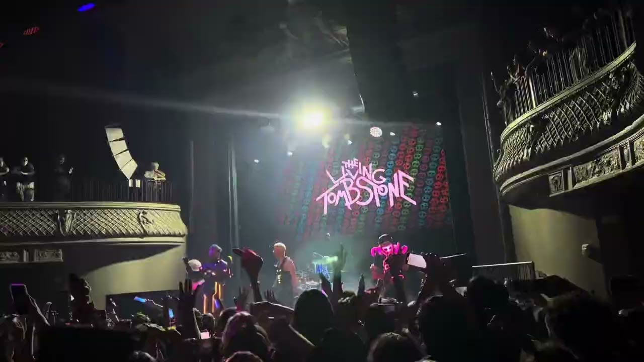 It’s Been So Long & Discord - The Living Tombstone (Live)