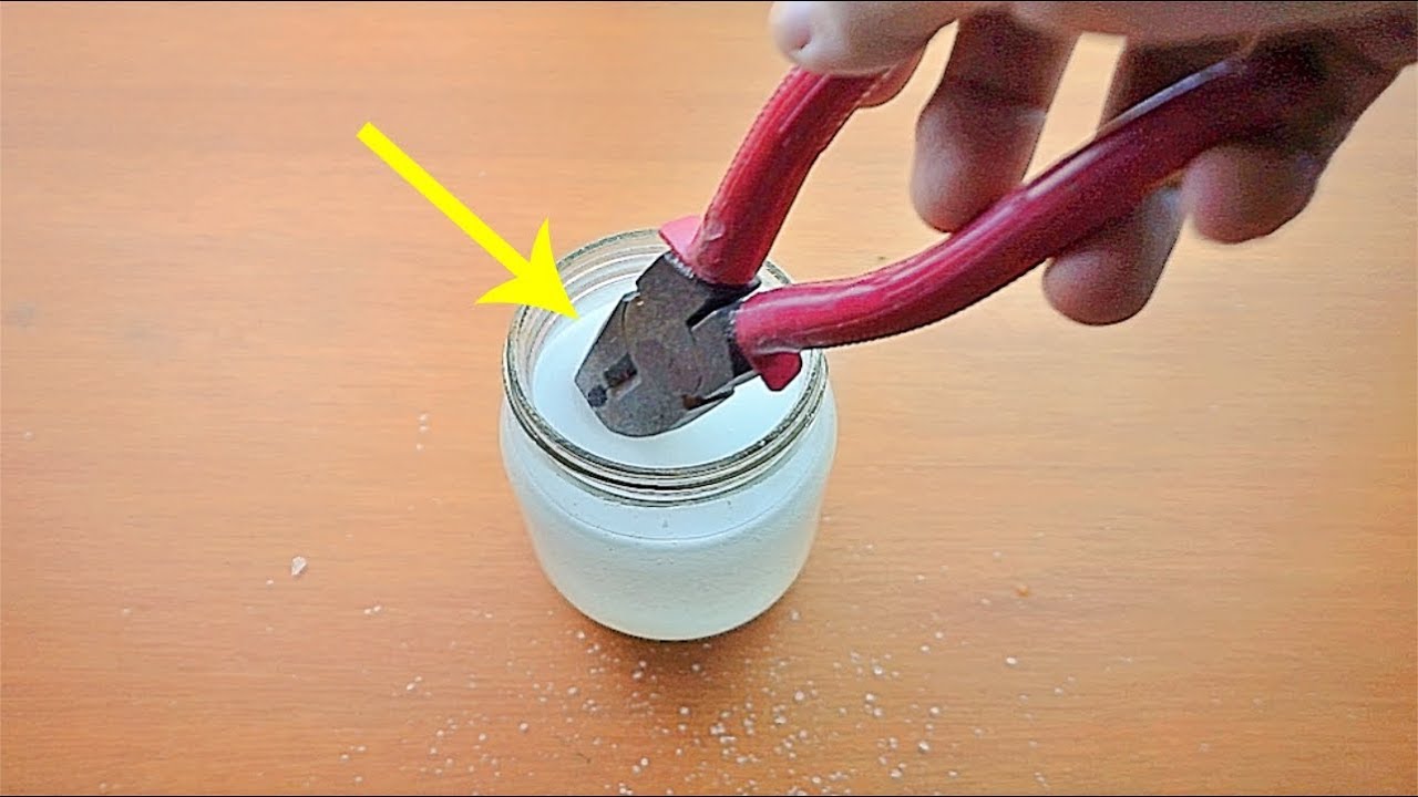 鐵製的工具生鏽了別扔掉！廚房裡這1個東西，徹底消滅鐵鏽！簡單又高效！變得像新的一樣！