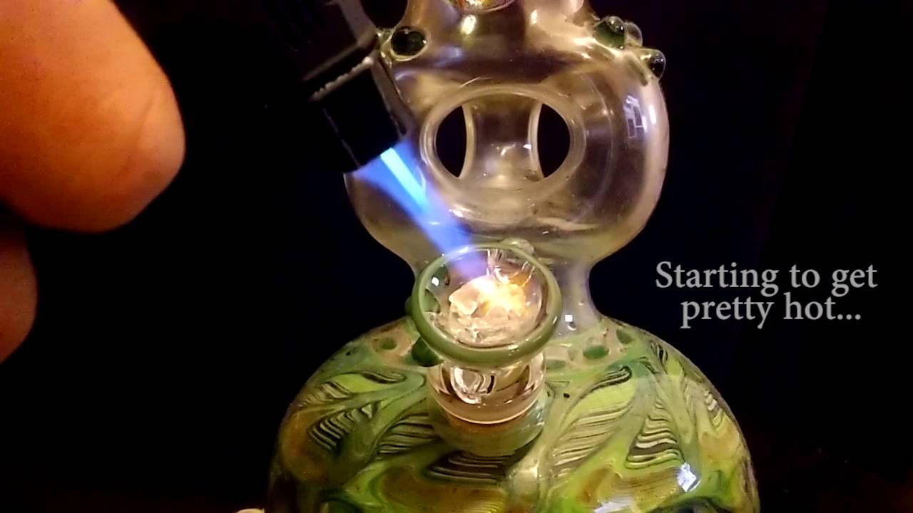 Dabbing in a regular water pipe bowl with Vapor Pebbles