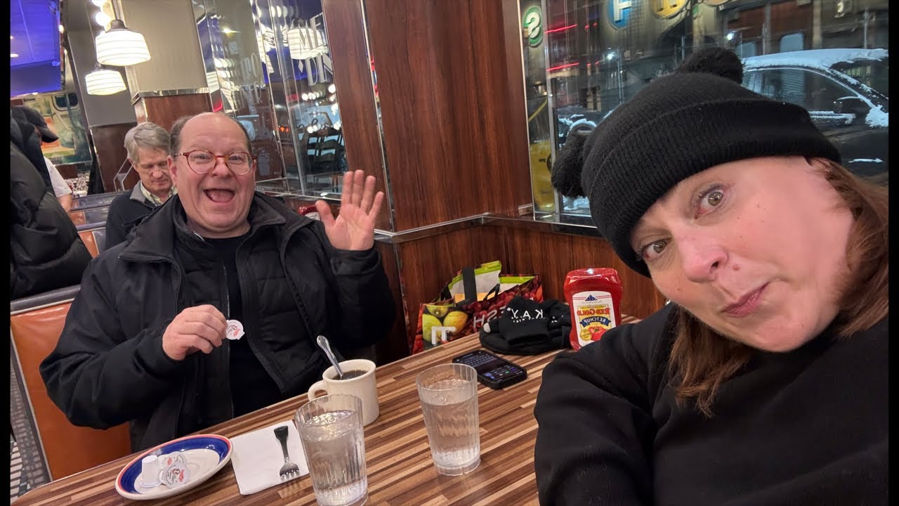 LIVE NYC : Dinner at Metro Diner #NYC #newyork #travel