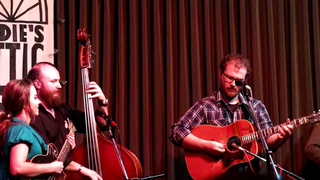 Sierra Hull - Old Dangerfield (Bill Monroe) - Live - Eddie's Attic 3/16/2013