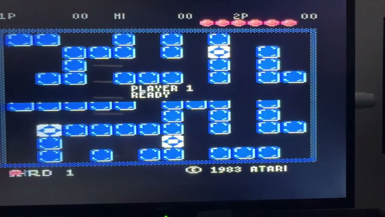 PENGO DO POZIOMU 20 – CZY PRZETRWAMY NA LODOWYM LABIRYNCIE? (ATARI 800XL GAMEPLAY)