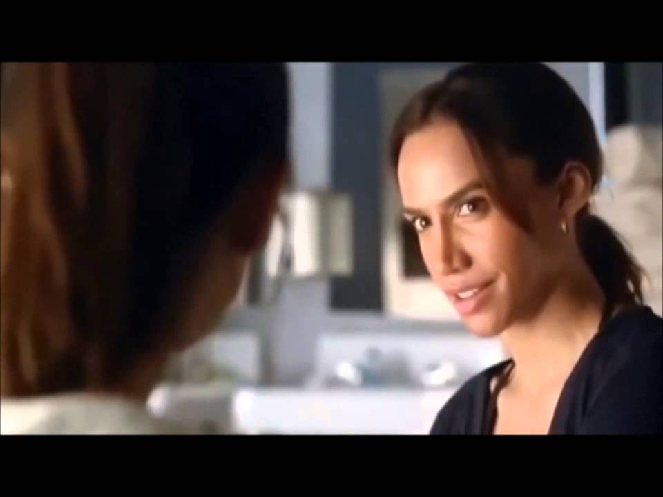 Kristin Kreuk loves to laugh!!! [Sure you're going to laugh]