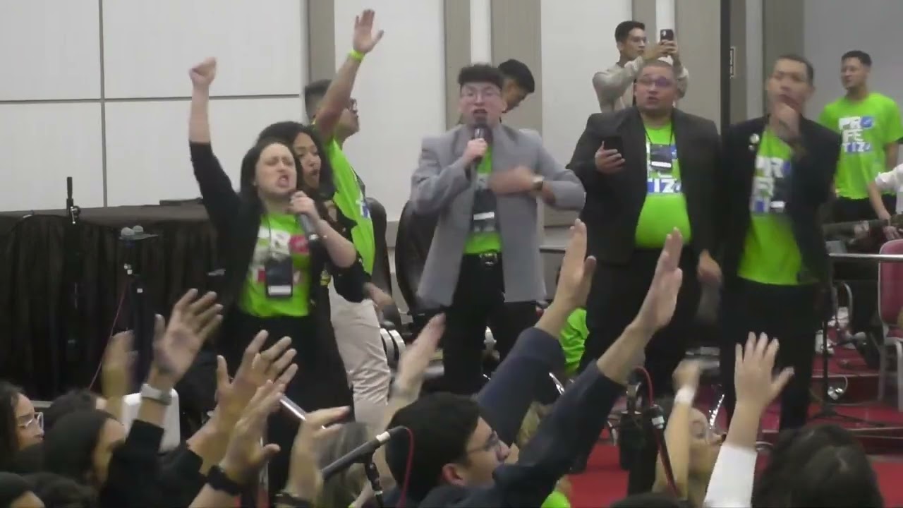 Unción en el aire - World Worship (Versão: Coral UNIAADC)
