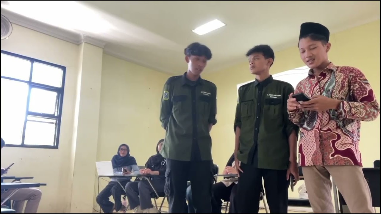 Nilai-nilai Pancasila Sebagai Bentuk Pembentuk karakter Bangsa (Ibu Dra. Tuti Mumfaridah M. S. I) 