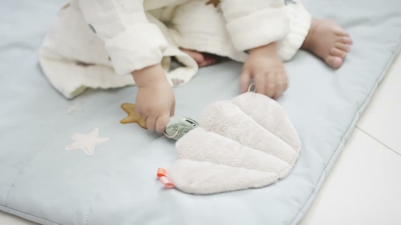 Sensory play mat for baby & toddler playtime - Done by Deer