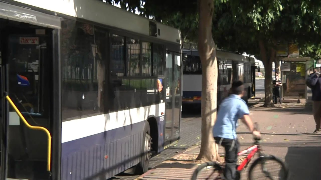 חדר החדשות - מסוף אוטובוסים בפתח תקווה