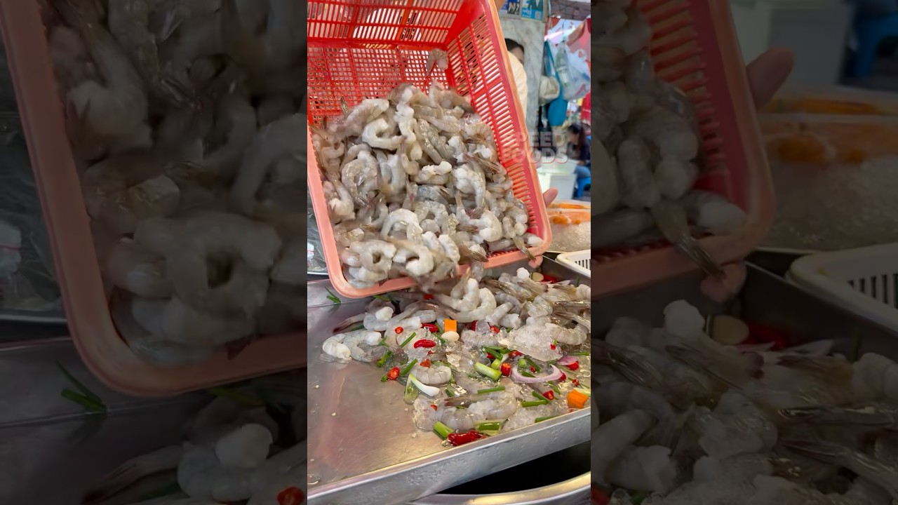 Fresh raw shrimp marinated in soy sauce in Yaowarat