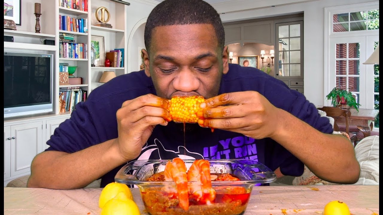 MEGA PRAWNS SEAFOOD BOIL MUKBANG