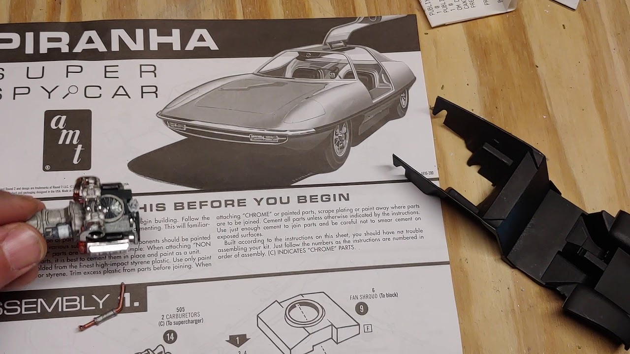 AMT Piranha Super Spy car from Ollies outlet Assembly 1