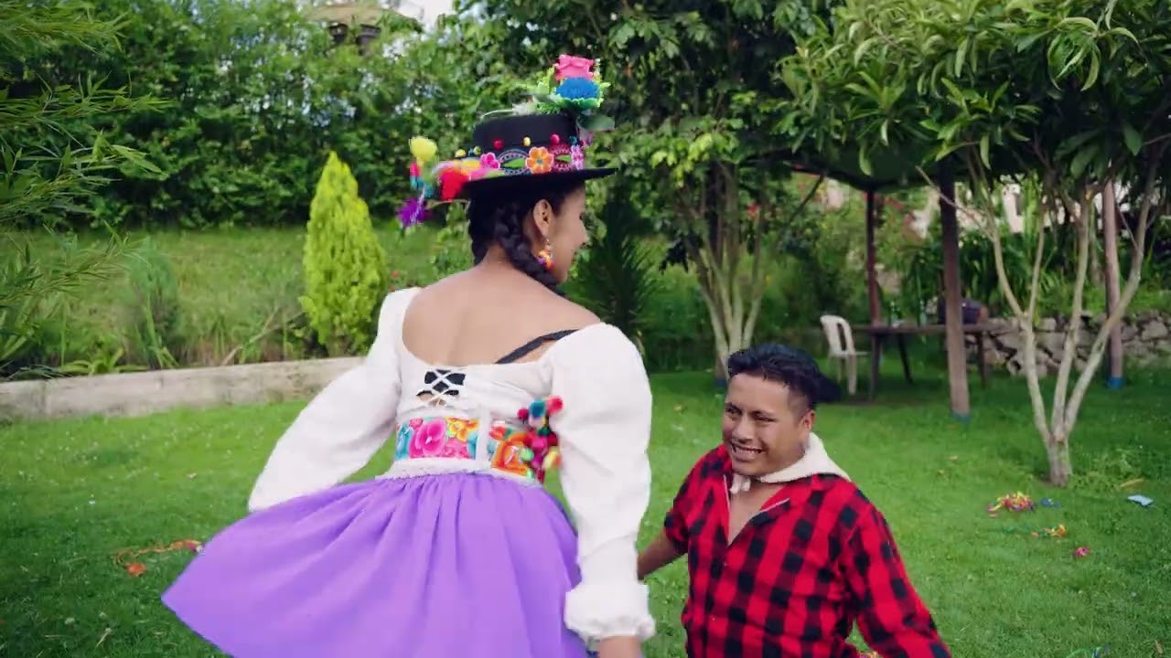 TEMA / UNA MIRADITA - ARON AGUILAR FT FLOR ANDINA 