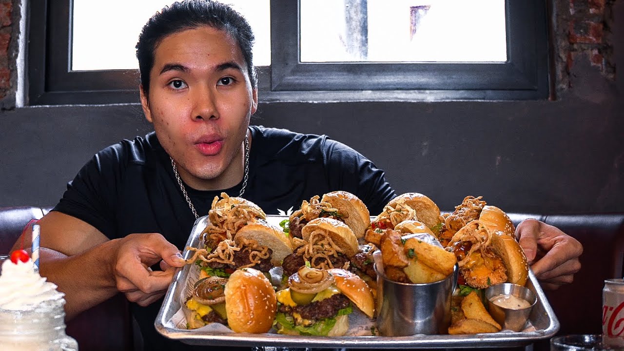Lần Đầu Trải Nghiệm Thử Thách Ăn “Chops Slider Showdown” Và Cái Kết