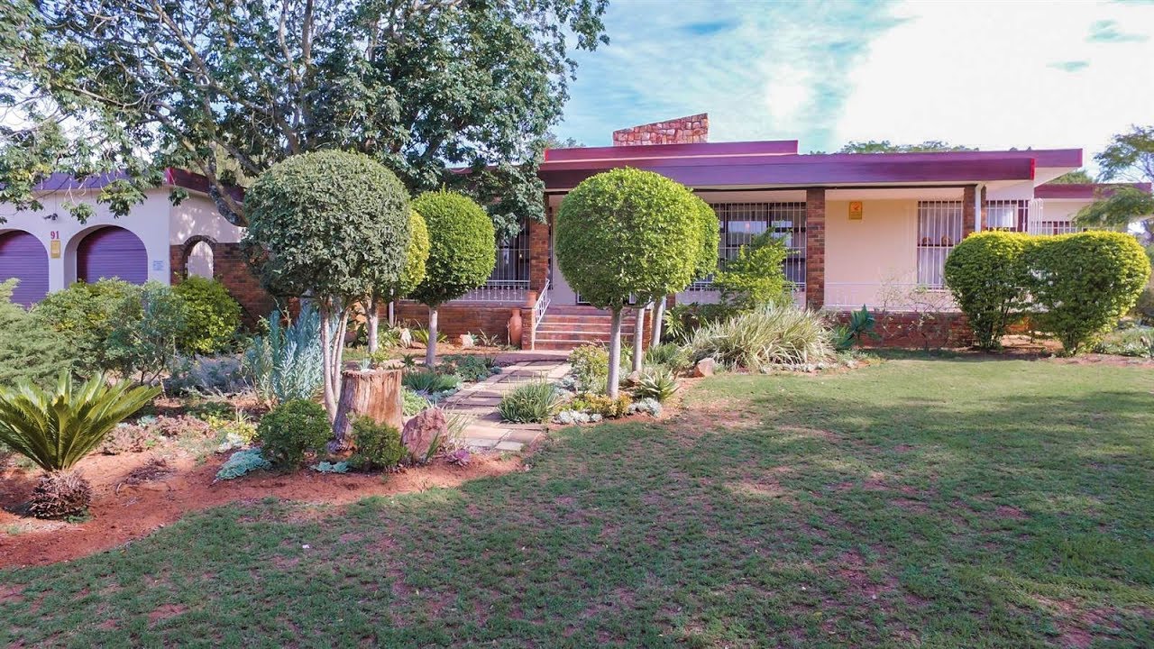 4 Bedroom House for sale in Eastern Cape | Uitenhage | Vanes Estate |