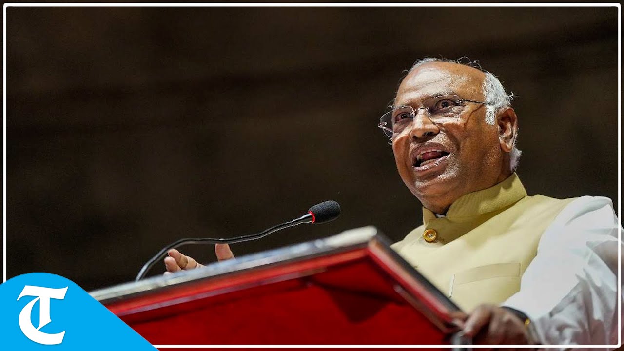 LIVE: Shri Mallikarjun Kharge chairs district-level Congress workers' meeting in Koratagere, Tumkur.