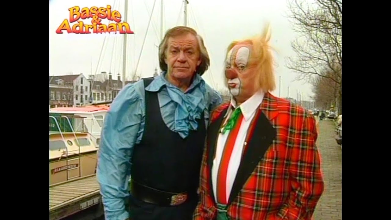 Bassie & Adriaan: Waar zijn we toch mee bezig?