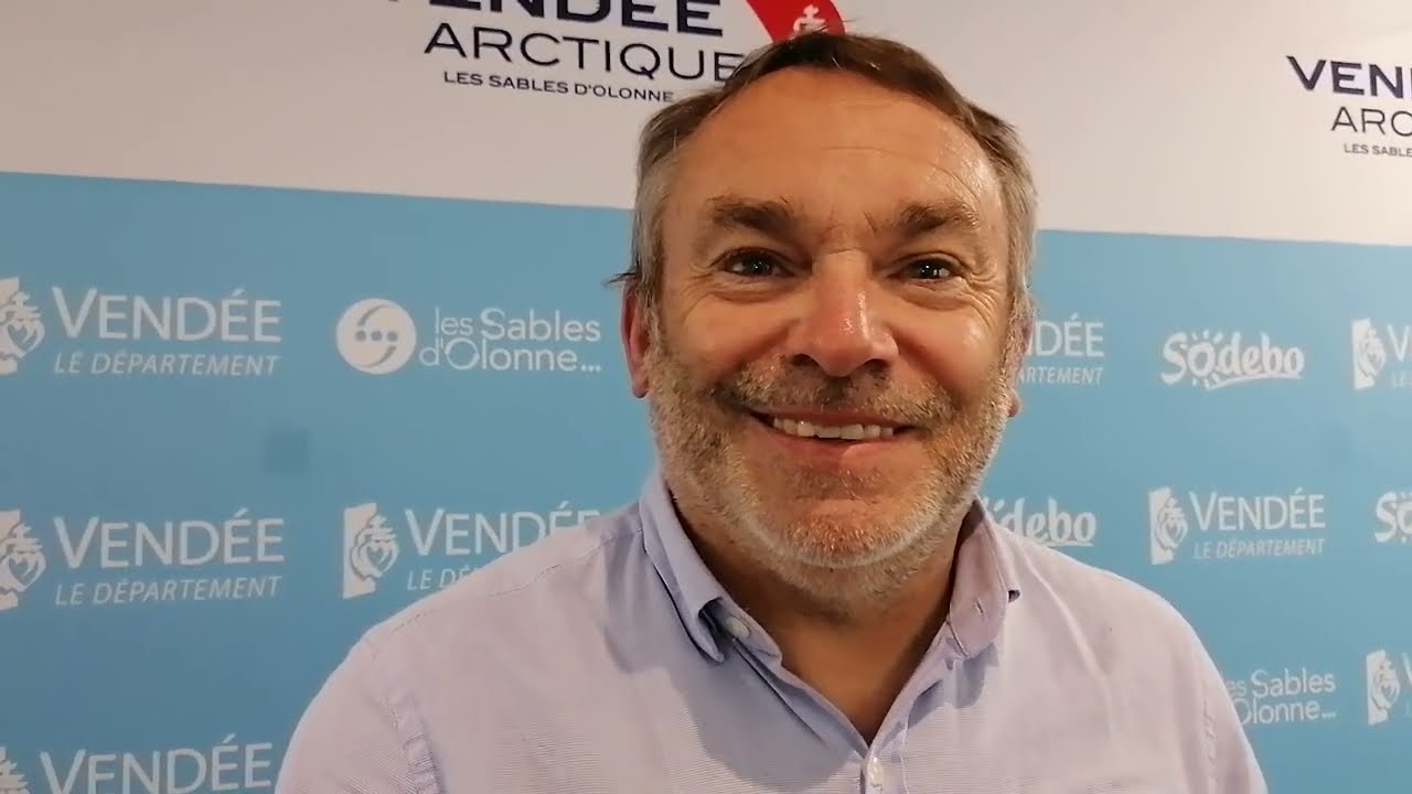 vend&eacute;e arctique les Sables - Francis Le Goff Dr de course