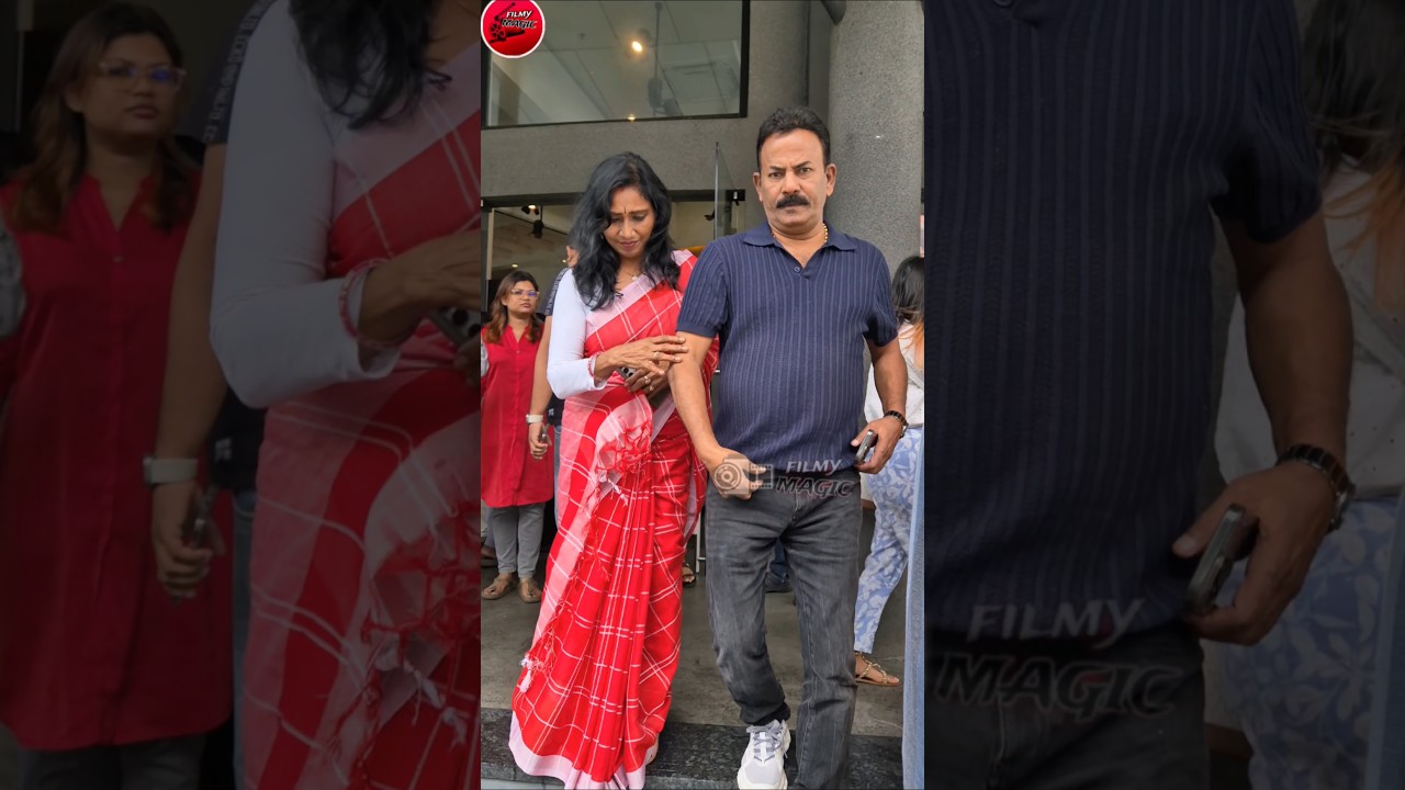 മേജർ രവിയും ഭാര്യയും ഒരുമിച്ച് സിനിമ കാണാൻ എത്തിയപ്പോൾ❤️#majorravi #wife #family