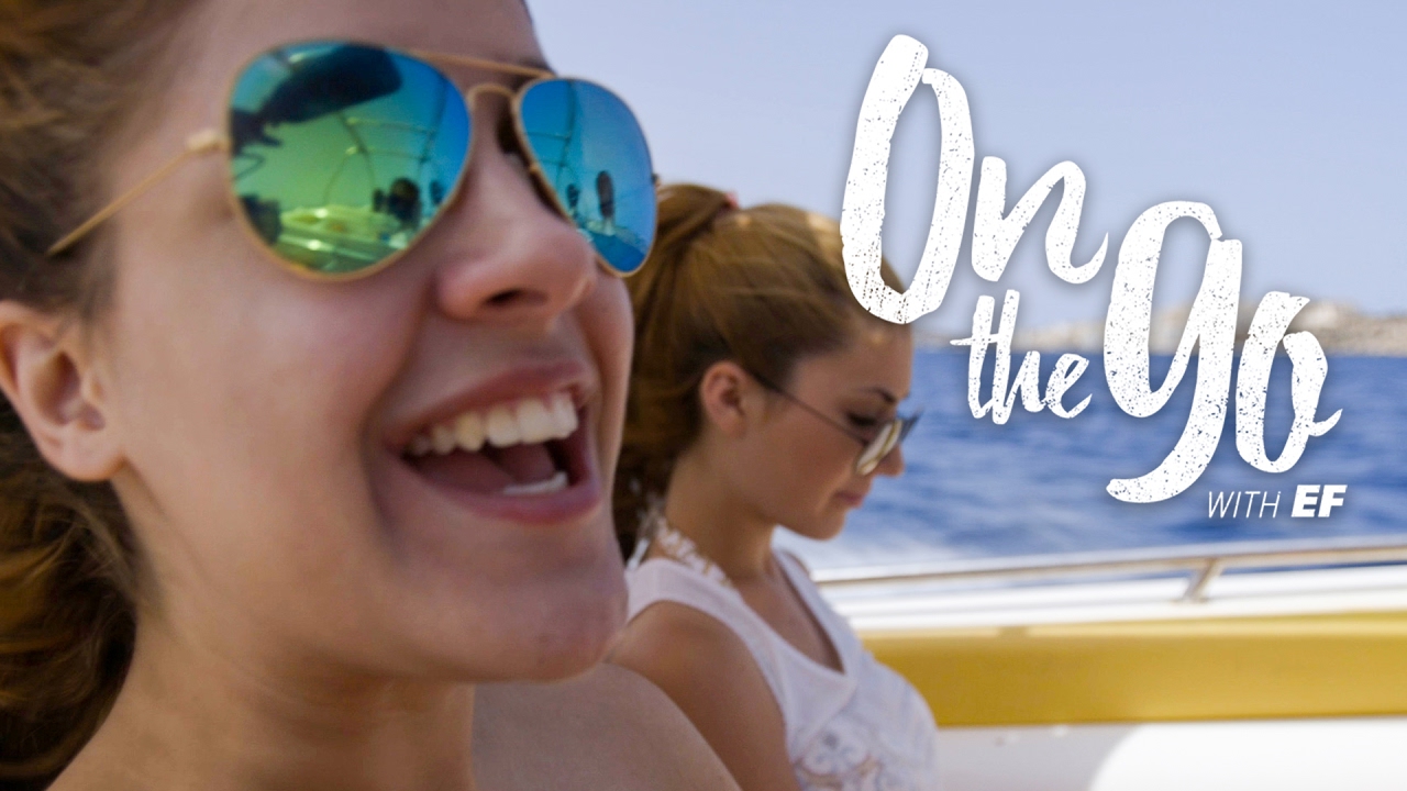Elenor & Monique go for a dip in the Blue Lagoon – On the go with EF #25