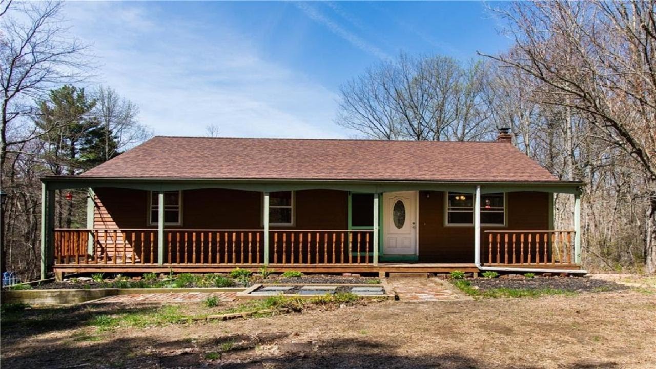 1676 Wallum Lake Road, Burrillville, RI Presented by Elise Vetri.
