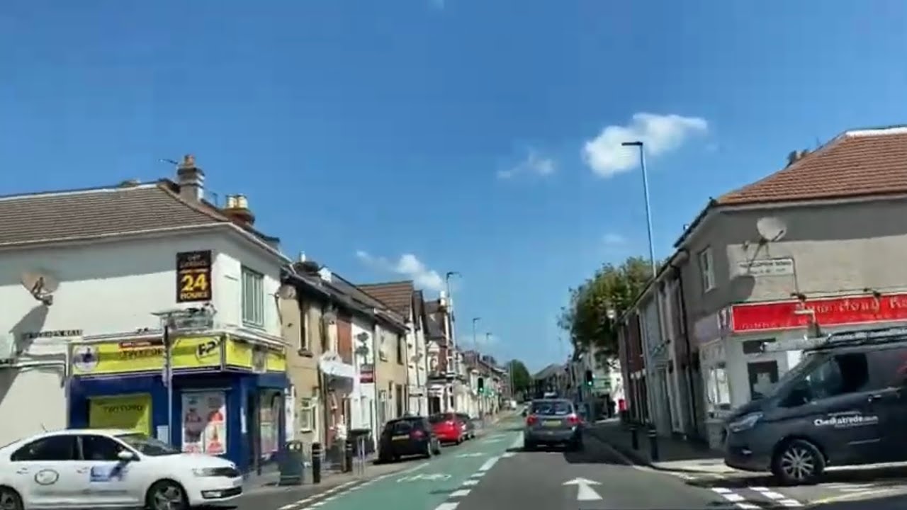 Drive from Portsmouth to Gosport on A27 via Cosham,Portchester and Fareham|Hampshire