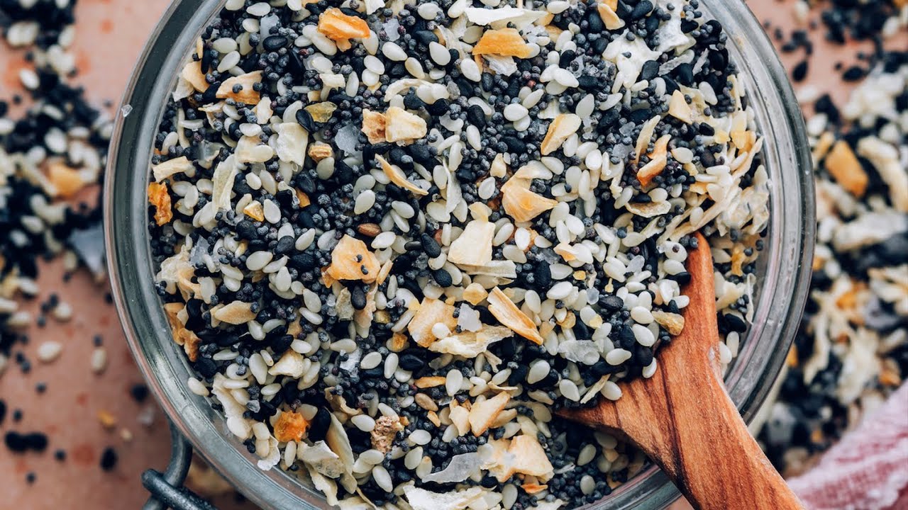 How to Make Everything Bagel Seasoning | Minimalist Baker Recipes