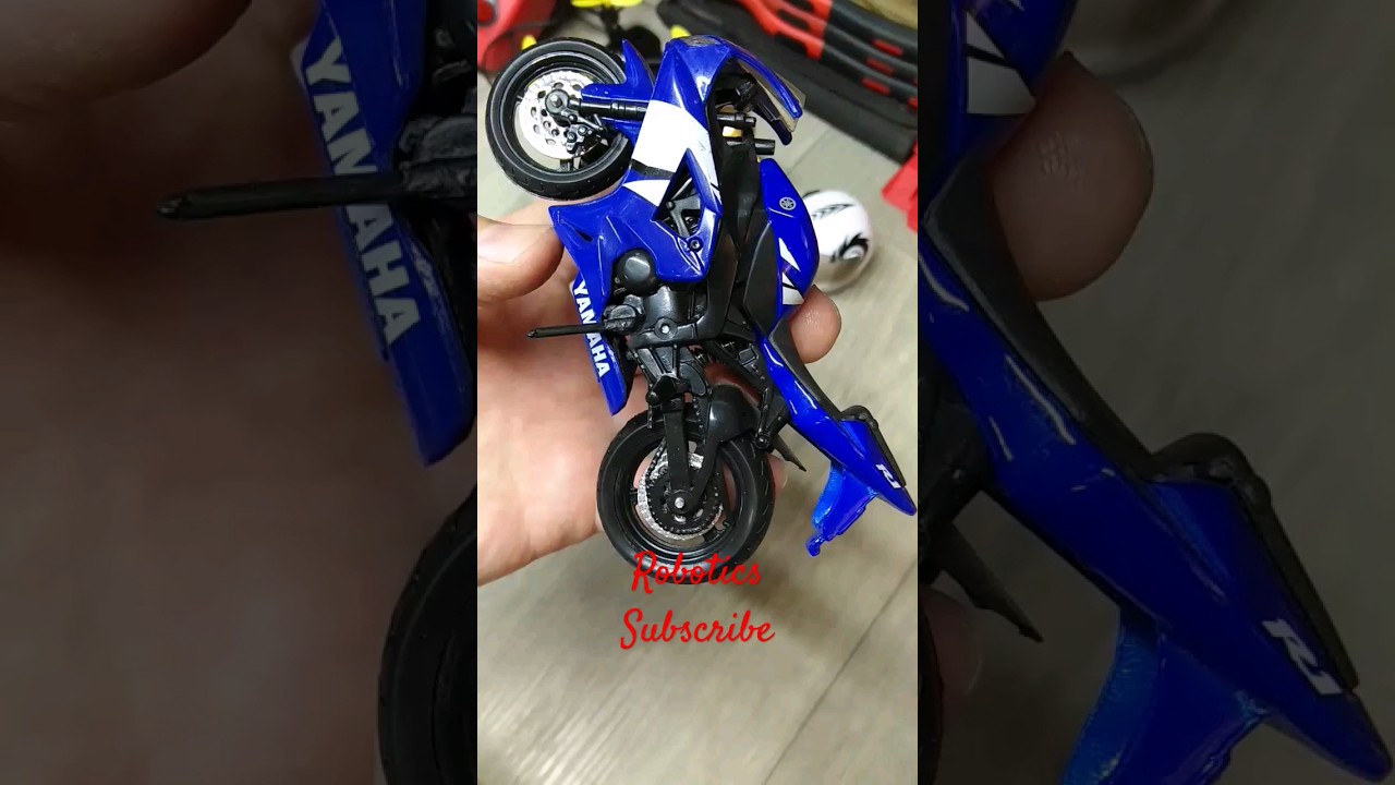 Yamaha R1 motorcycle model #shorts