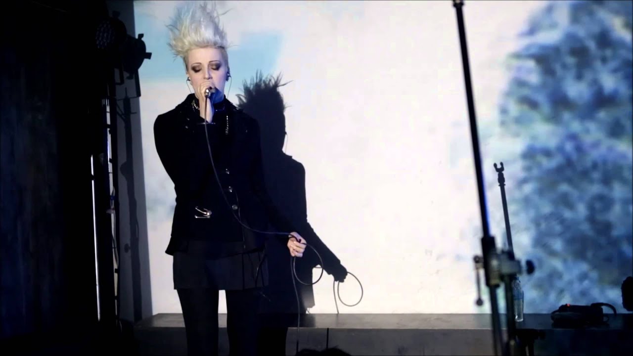 the Frozen Autumn-silence is talking(live @Death Disco Athens 12-12-2015)