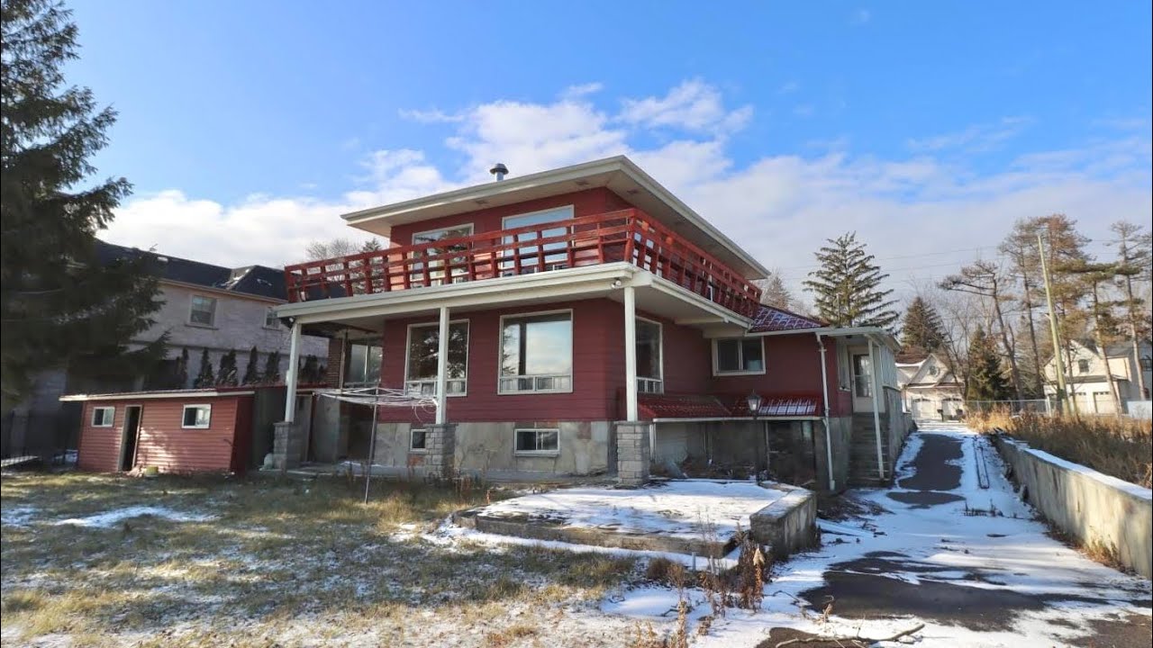 ABANDONED $6,000,000 Lakefront House Built in 1968