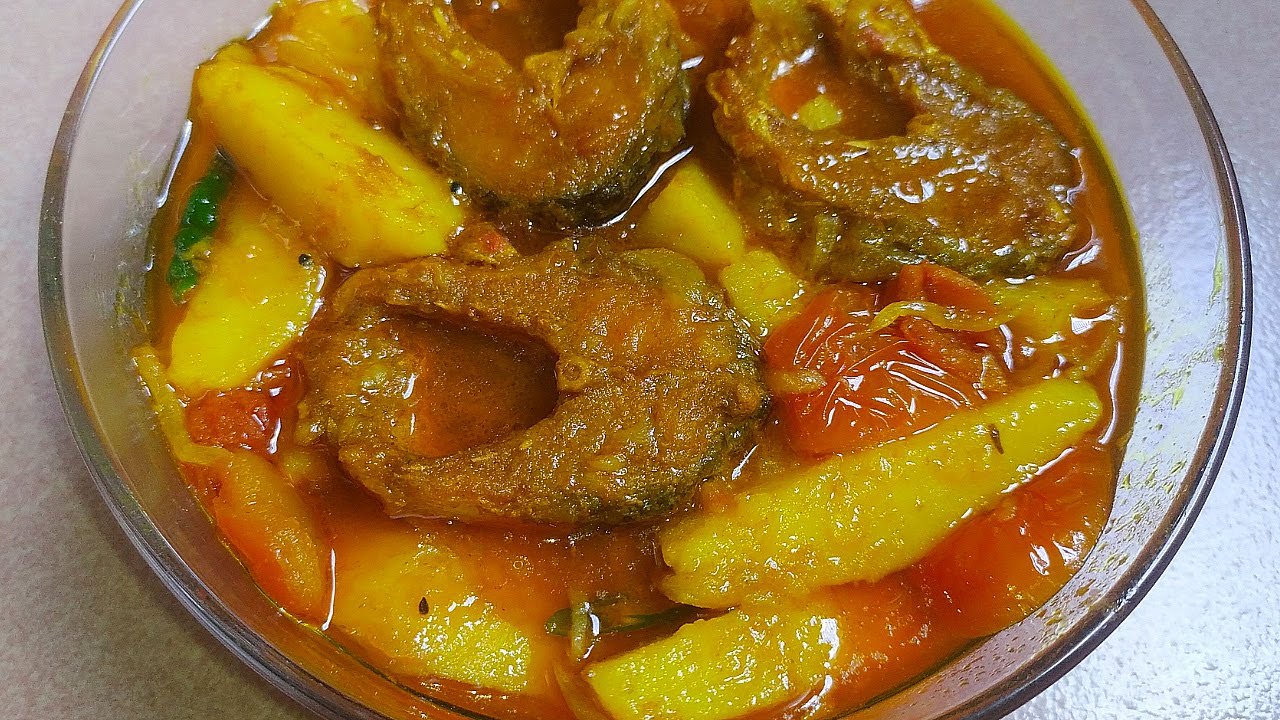 আলু দিয়ে রুই মাছের পাতলা ঝোল || Alu Diye Rui Macher Jhol || Fish with potatoes recipe/Ranna recipe