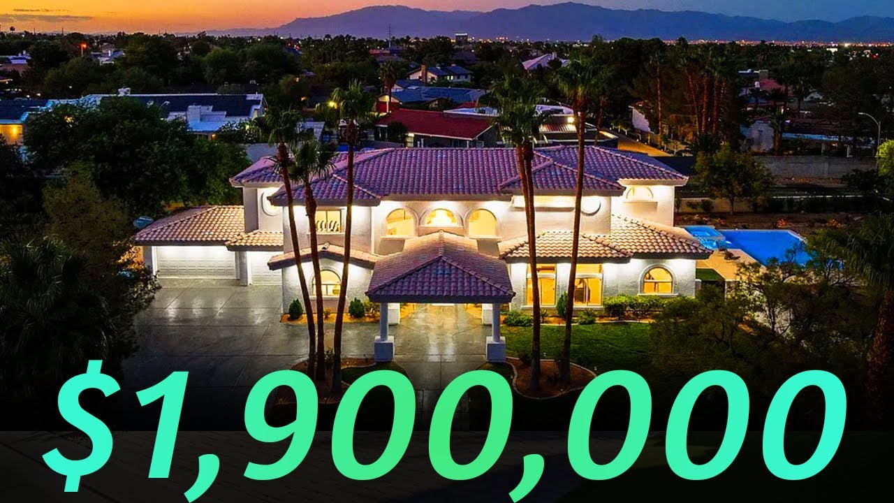 🔥 Las Vegas Mansion with a 23-Foot Kitchen Island You Won't Believe!