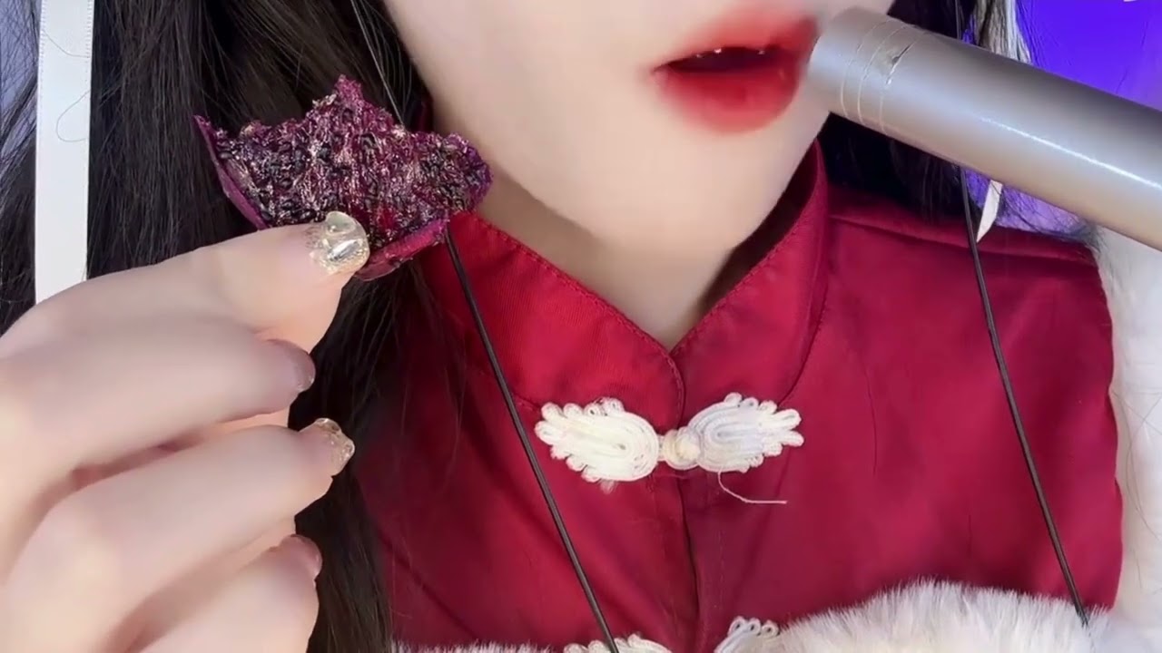 ASMR Dried Dragon Fruit Crisps Crunching Sounds | Slight Munching Proceed with Caution