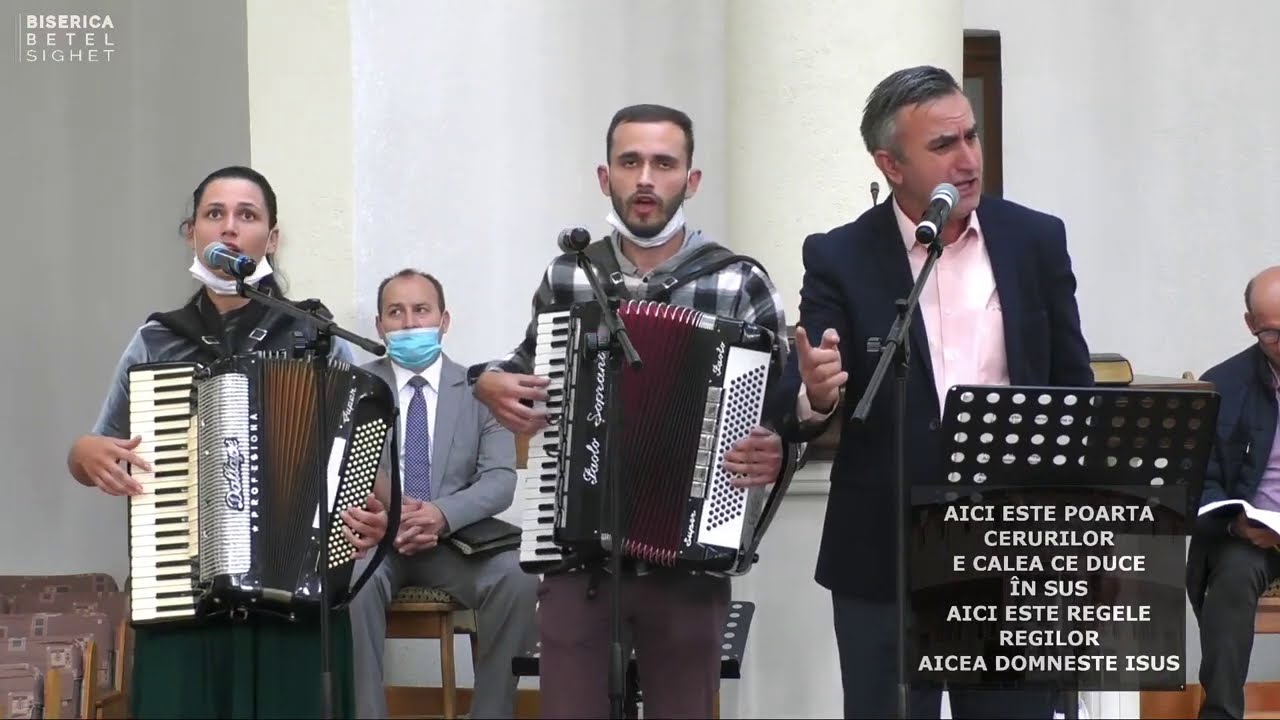 Fam. Ambrău...Păzeste-ți piciorul