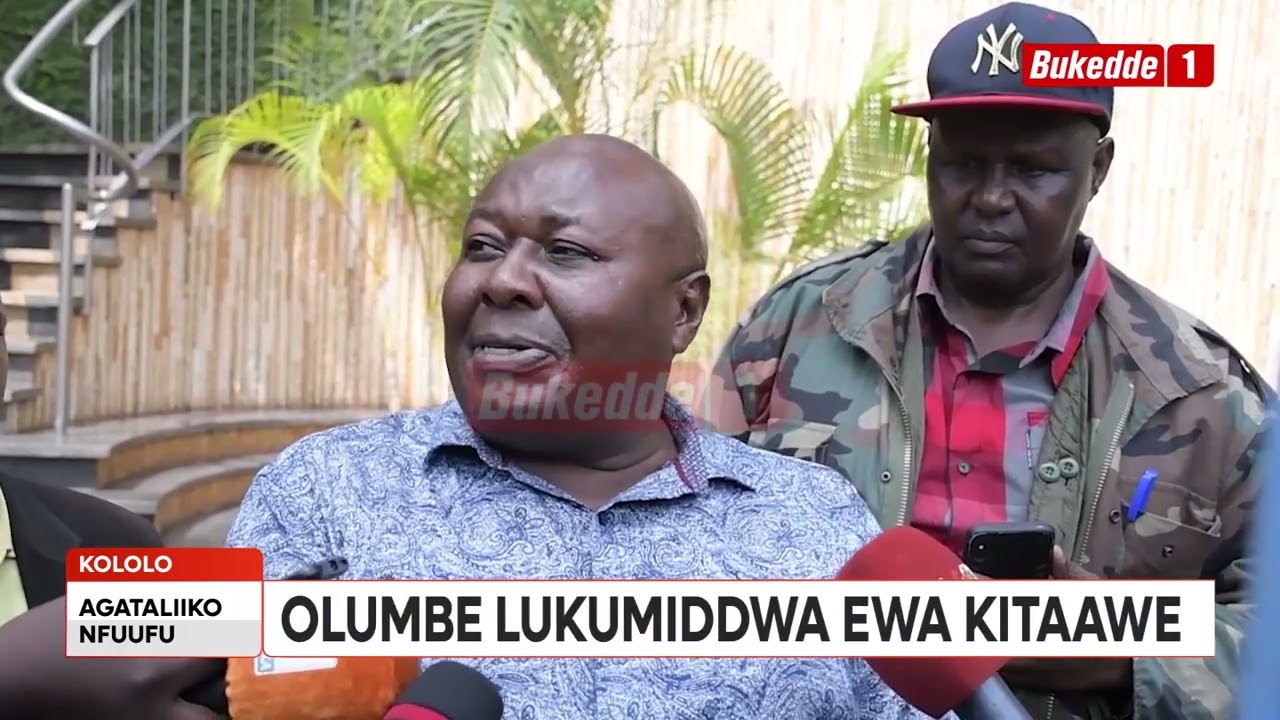 Agataliiko Abakungubazi abakulembeddwamu Katikkiro Mayiga bagenze mu maka ga Sudhir okumusaasira.