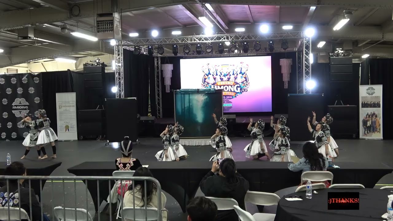 Viv Ncaus Koom Siab  | Senior Dance Comp. Rnd 1. | Fresno Hmong New Year 2025-2026