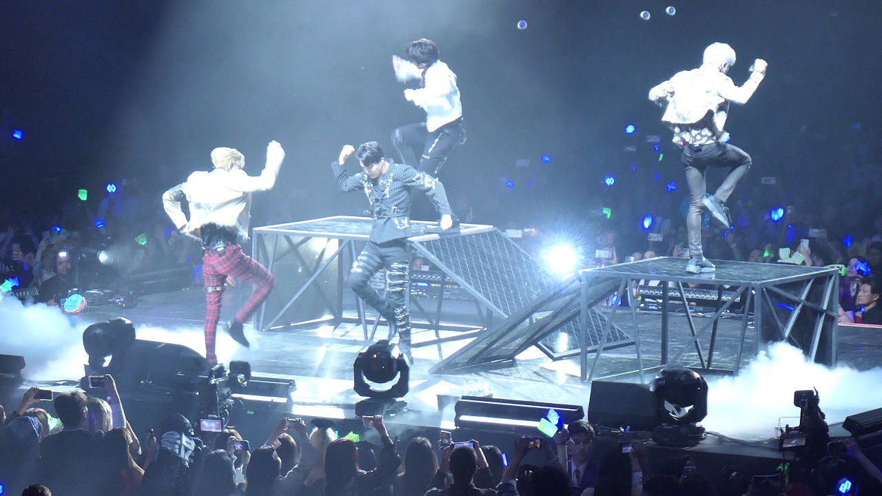 200202 fancam superm concert we are the future san jose - no manners