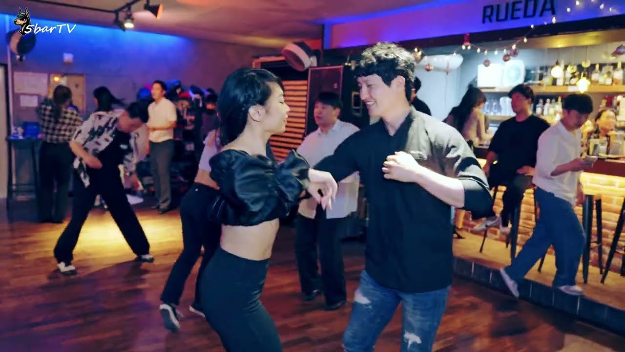 👦더댄서& 👱&zwj;♀️BINGO Salsa Social dancing @ 부산 루에다 2024 6 28
